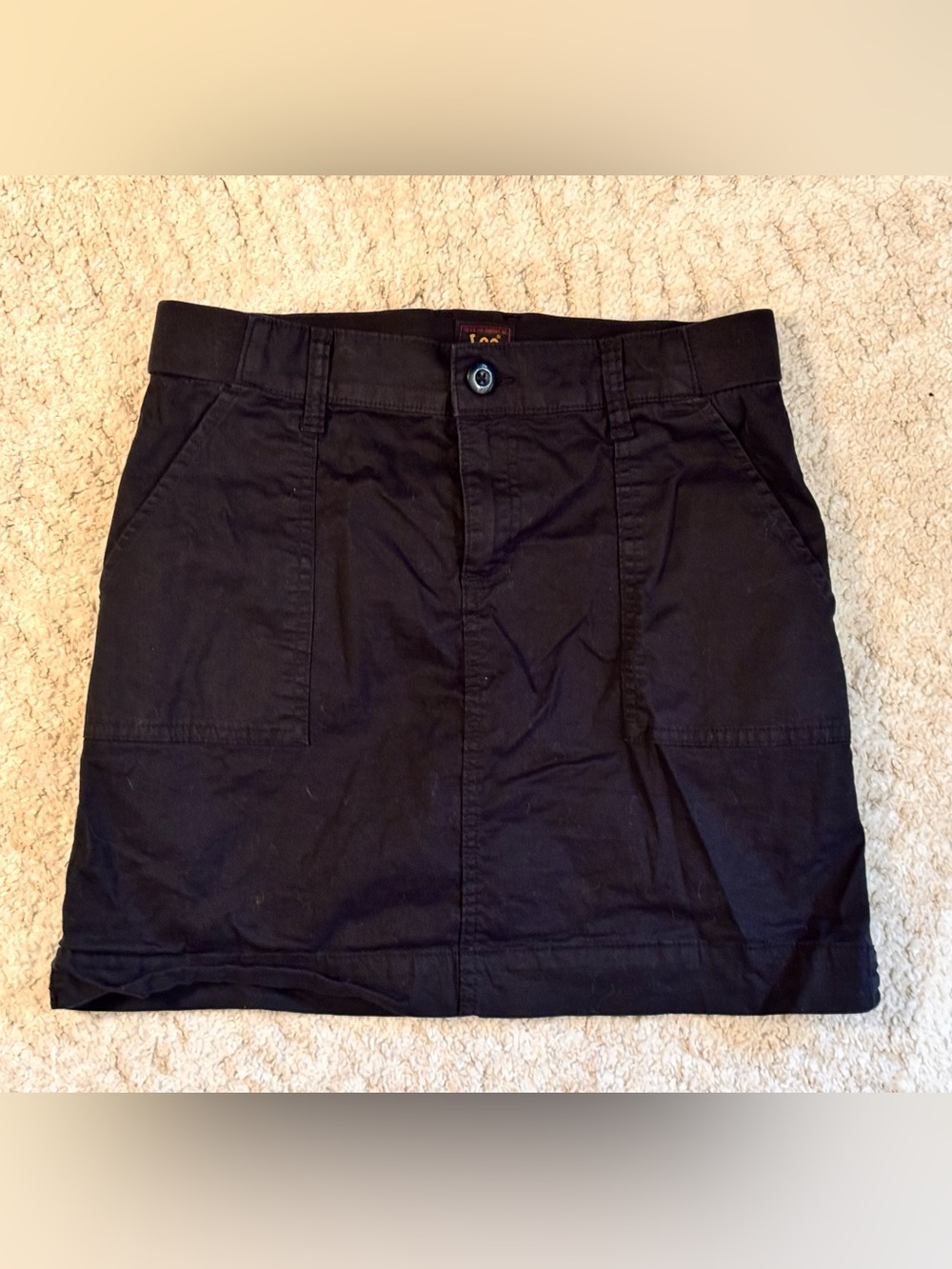 Lee denim black cargo skirt w/ mesh shorts under, size 6, EUC